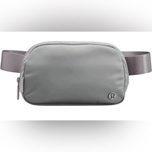 NWT Lululemon Everywhere Belt Bag
